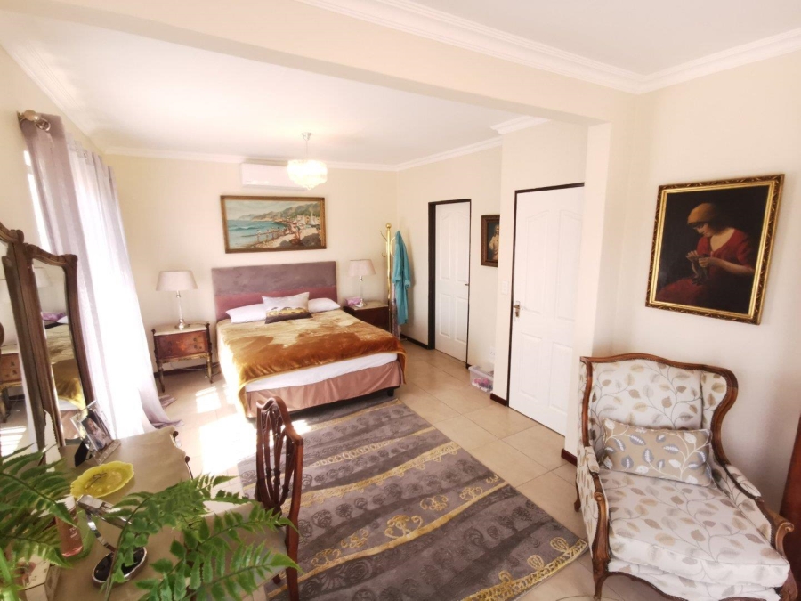 3 Bedroom Property for Sale in Van Der Hoff Park North West